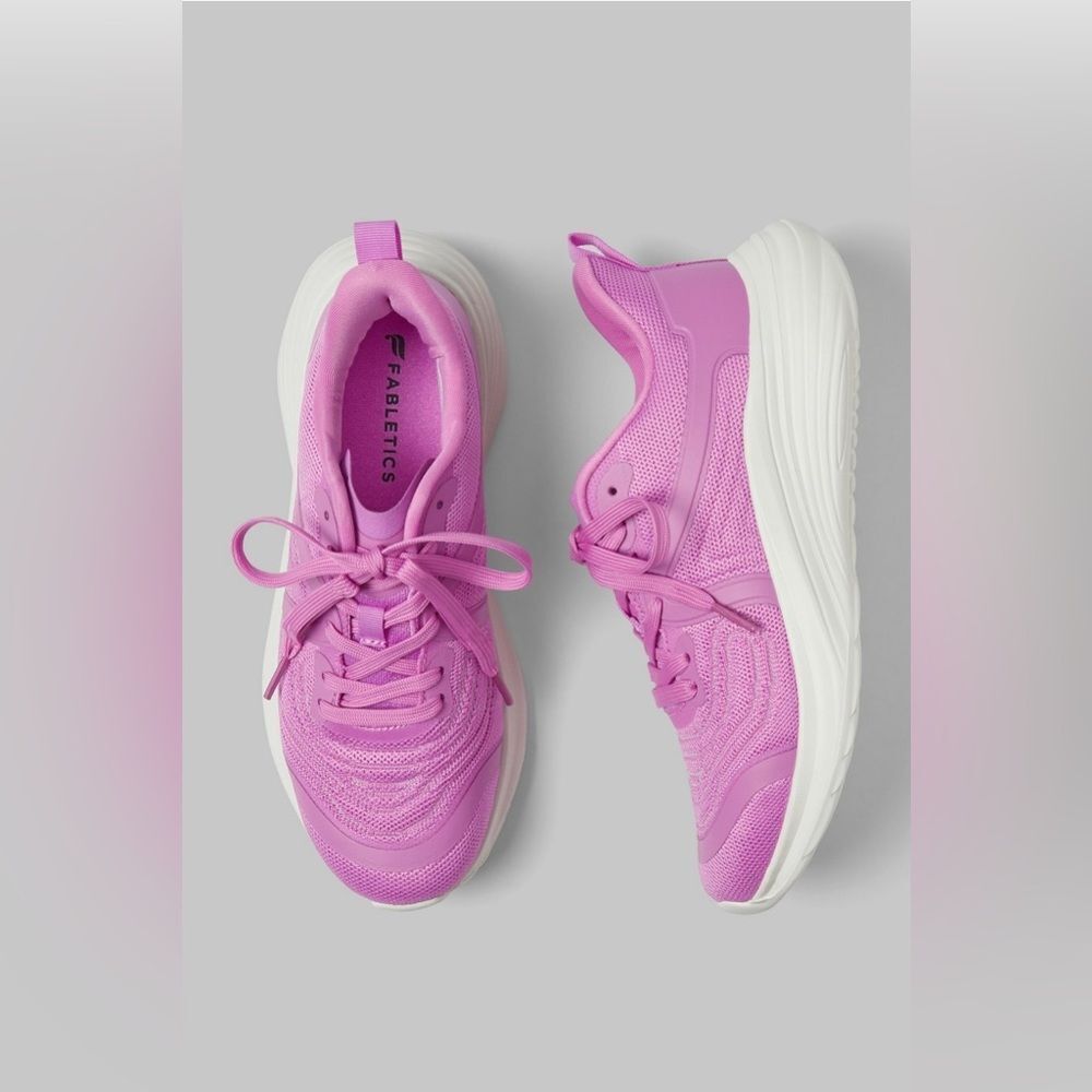 *NEW IN BOX* Fabletics Performance Sneaker *Electric Orchid*